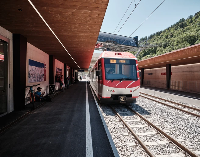 oev-Hub Fiesch in der Aletsch Arena oev-Hub Fiesch in der Aletsch Arena