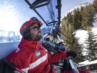 Ski-und Snowboardschule Bettmeralp Skifahren mit einem Skilehrer in der Aletsch Arena