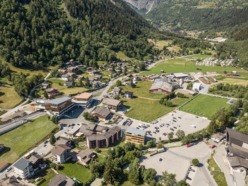 oev-Hub Fiesch in der Aletsch Arena oev-Hub Fiesch in der Aletsch Arena