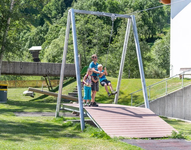 Spielplatz im Fieschertal in der Aletsch Arena Spielplatz im Fieschertal in der Aletsch Arena