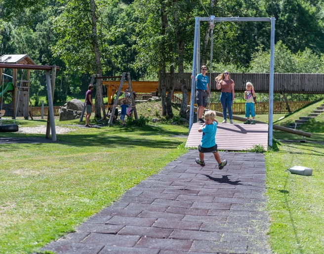 Spielplatz im Fieschertal in der Aletsch Arena Spielplatz im Fieschertal in der Aletsch Arena