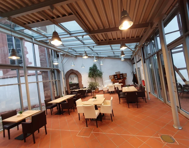 Café in der kleinen Gasse_Sitzplätze cafe-in-der-kleinen-gasse-sitzplaetze