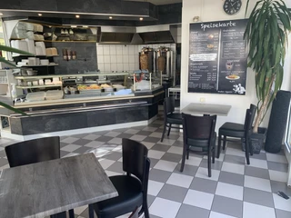 Döner Haus Öztel_Sicht auf den Tresen doener-haus-oeztel-sicht-auf-den-tresen