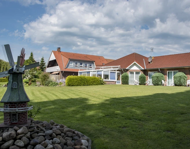 Außenansicht Hotel Am Deich