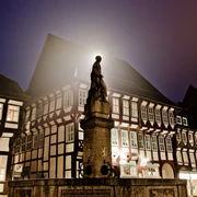 Till Eulenspiegel-Brunnen_Nacht till-eulenspiegel-brunnen-nacht