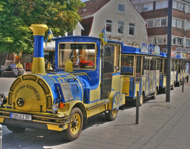 Strandexpress - Cuxliner.jpg