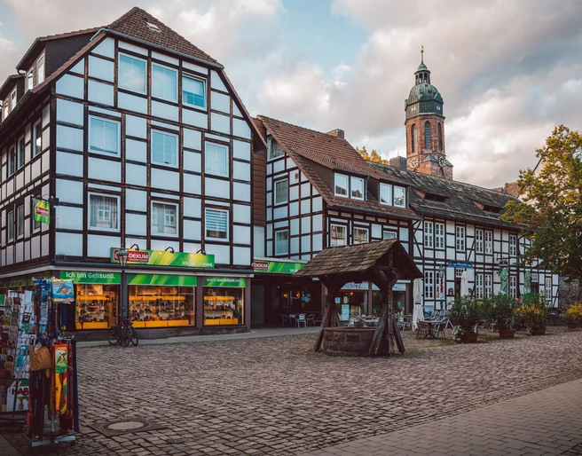 Hallenplan_mit Brunnen hallenplan-mit-brunnen