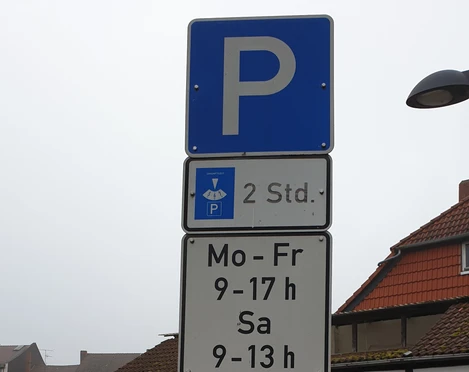 Parkplatz Hullerser Mauer zur Maschenstraße_Parkhöchstdauer parkplatz-hullerser-mauer-zur-maschenstrasse-parkhoechstdauer