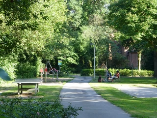 garten-der-generationen-im-stiftsgarten-fitnessgeraete garten-der-generationen-im-stiftsgarten-fitnessgeraete