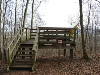 aussichtsplattform_mit_stempelstation.jpg
