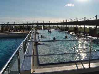 Warmwasserbecken