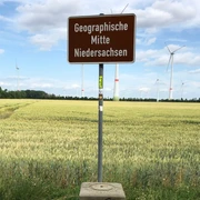 Geografischer Mittelpunkt Niedersachsen Der geografische Mittelpunkt von Niedersachsen