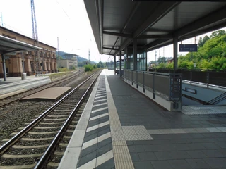 Bahnhof Kreiensen_Bahnsteig Gleis2 bahnhof-kreiensen-bahnsteig-gleis2