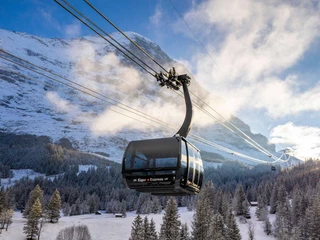 eiger-express-gondel-schnee-winter-woklenfetzen.jpg