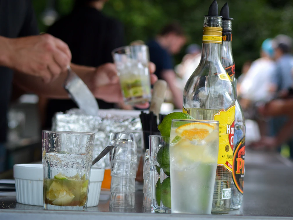 Bogarts Bar - Cocktails Bogarts Bar - Cocktails