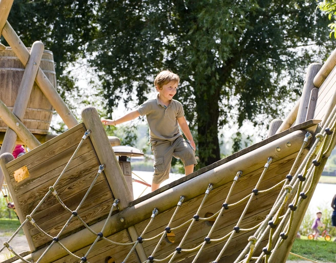 Freizeitanlage - Schiff