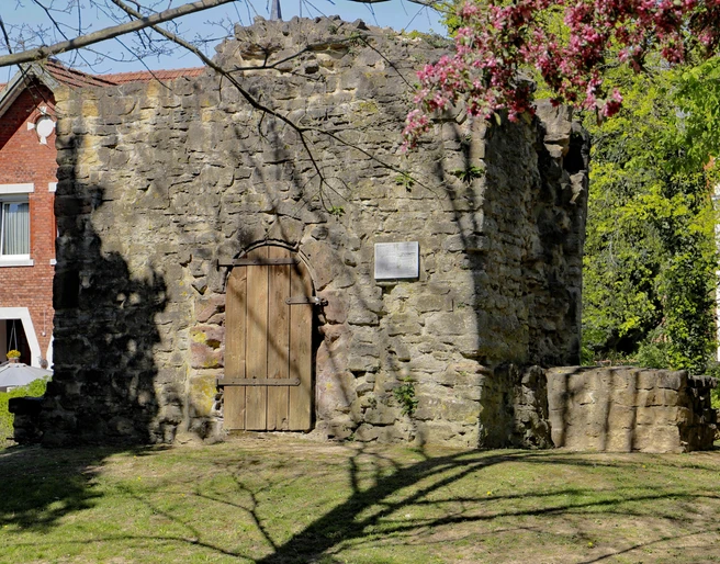 Knochenturm_Ansicht knochenturm-ansicht