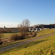 1Leinepolder Salzderhelden_Blick auf die Heldenburg leinepolder-salzderhelden-blick-auf-die-heldenburg