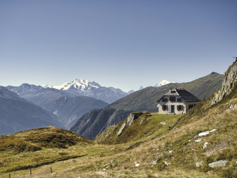 Die Villa Tyndall wurde vom irischen Physiker und Alpinisten John Tyndall erbaut. Die Villa Tyndall wurde vom irischen Physiker und Alpinisten John Tyndall erbaut.
