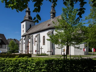Kirche St. Gertrudis Oberkirchen