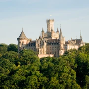 Schloss Marienburg_Sommeransicht schloss-marienburg-sommeransicht