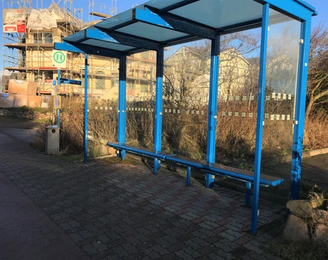 Bushaltestelle A Johann-Möller-Platz