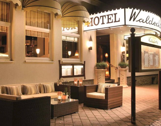 Waldecker Hof Hotellogo.jpg