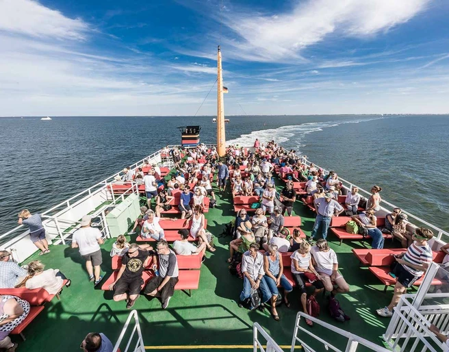 Faehre-Anreise-Juist.jpg Reederei Frisia