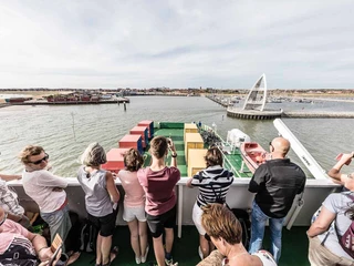 Faehre-Ankunft-Juist.jpg Reederei Frisia