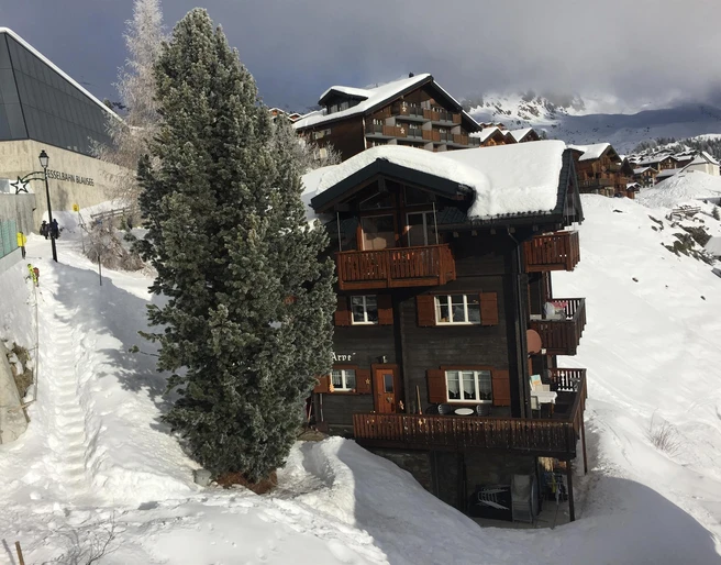 Lage Chalet Arve