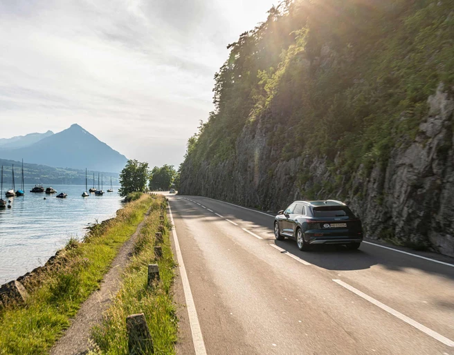 europcar-auto-thunersee-niesen.jpg