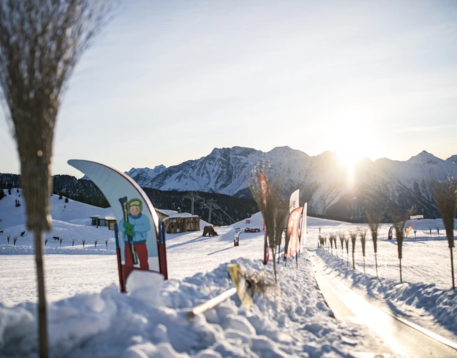 In Hexenland on the Belalp, children learn to ski in a playful way. Im Hexenland auf der Belalp lernen Kinder spielerisch Skifahren.In Hexenland on the Belalp, children learn to ski in a playful way.