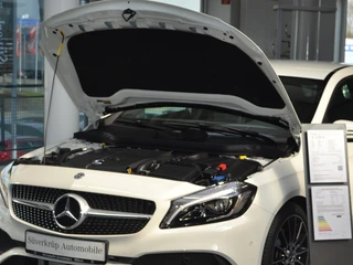 Mercedes Süverkrüp unter der Haube