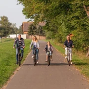 radfahren_elsterradweg_familie_tour.jpg