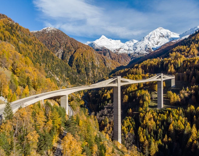 Ganterbrücke im Herbst.jpg