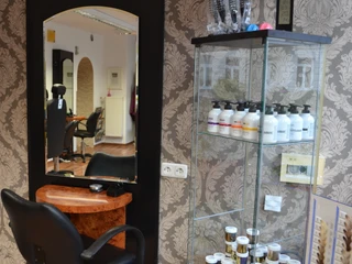 Friseur Haarstudio 1 Pflege Friseur Haarstudio 1 Pflege