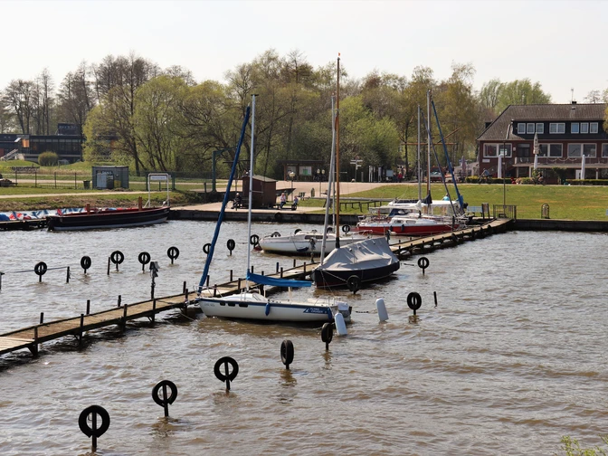 Olgahafen Blick auf Steg