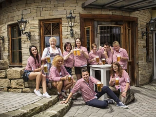 Mitarbeiter_(c) S. Voss, Dorf Alm, Göbel Hotels.jpg