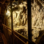 Stollen im Bergwerk  begehbarer Stollen im Besucherbergwerk