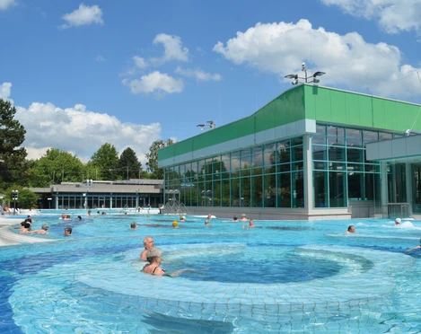 Außenbecken der Jod-Sole-Therme Bad Bevensen Außenbecken der Jod-Sole-Therme Bad Bevensen
