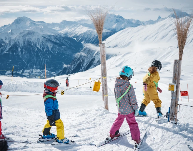 A permanent race track with timing. Eine permanente Rennstrecke mit Zeitmessung.A permanent race track with timing.