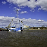 Geversdorf Fischkutter mit Netz