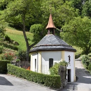 The Antonius Chapel Klosi in Naters was inaugurated in 1750 Die Antoniuskapelle Klosi in Naters wurde 1750 eingeweihtThe Antonius Chapel Klosi in Naters was inaugurated in 1750La chapelle Saint-Antoine Klosi à Naters a été inaugurée en 1750