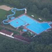 Schwimmbad_Albersdorf_2016.jpg