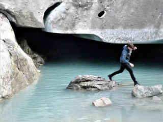 Eishöhlen2-Aletsch_Arena-Ed_Kummer.jpg