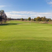CC0 - Golfclub Bokensdorf1.jpg Grünfläche auf dem Gelände der Golfsportanlage Bokensdorf vom Golfclub Wolfsburg