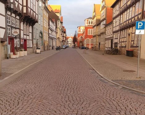 Motorrad-Parkplatz-Kanzleistrasse.jpg Motorrad-Parkplatz-Kanzleistrasse