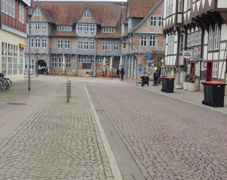 Motorrad-Parkplatz-Kanzleistrasse-1.jpg Motorrad-Parkplatz-Kanzleistrasse-1