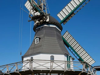 Rund um Weddingstedt, Mühle Aurora