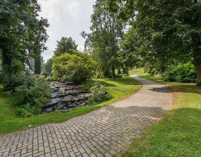 kurgarten-willingen-weg-paavo-blåfield.jpg